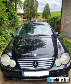     Mercedes-Benz C 200 ~4 300 .
