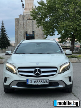     Mercedes-Benz GLA 200  ~28 000 .
