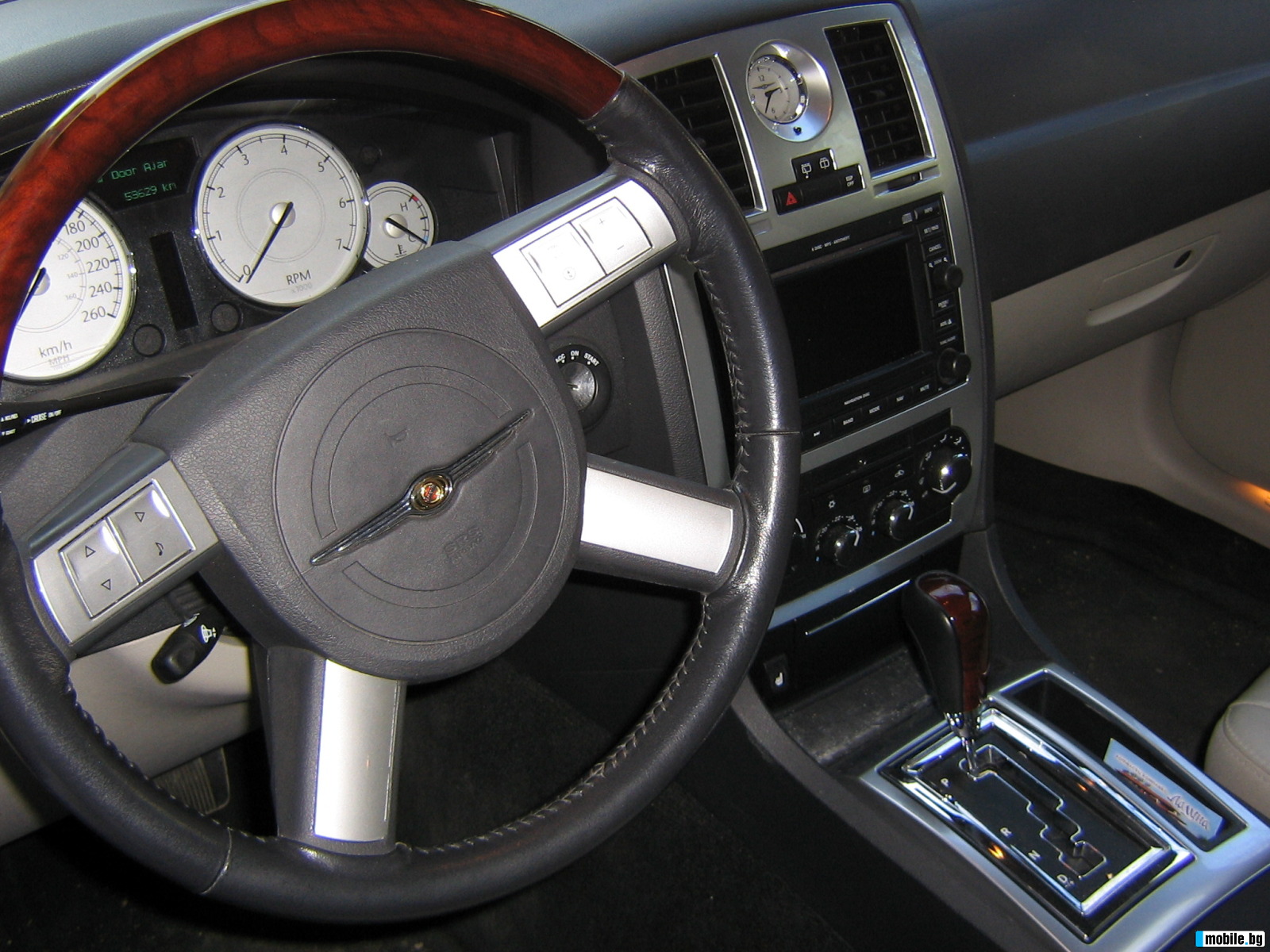Chrysler 300c AWD | Mobile.bg   5