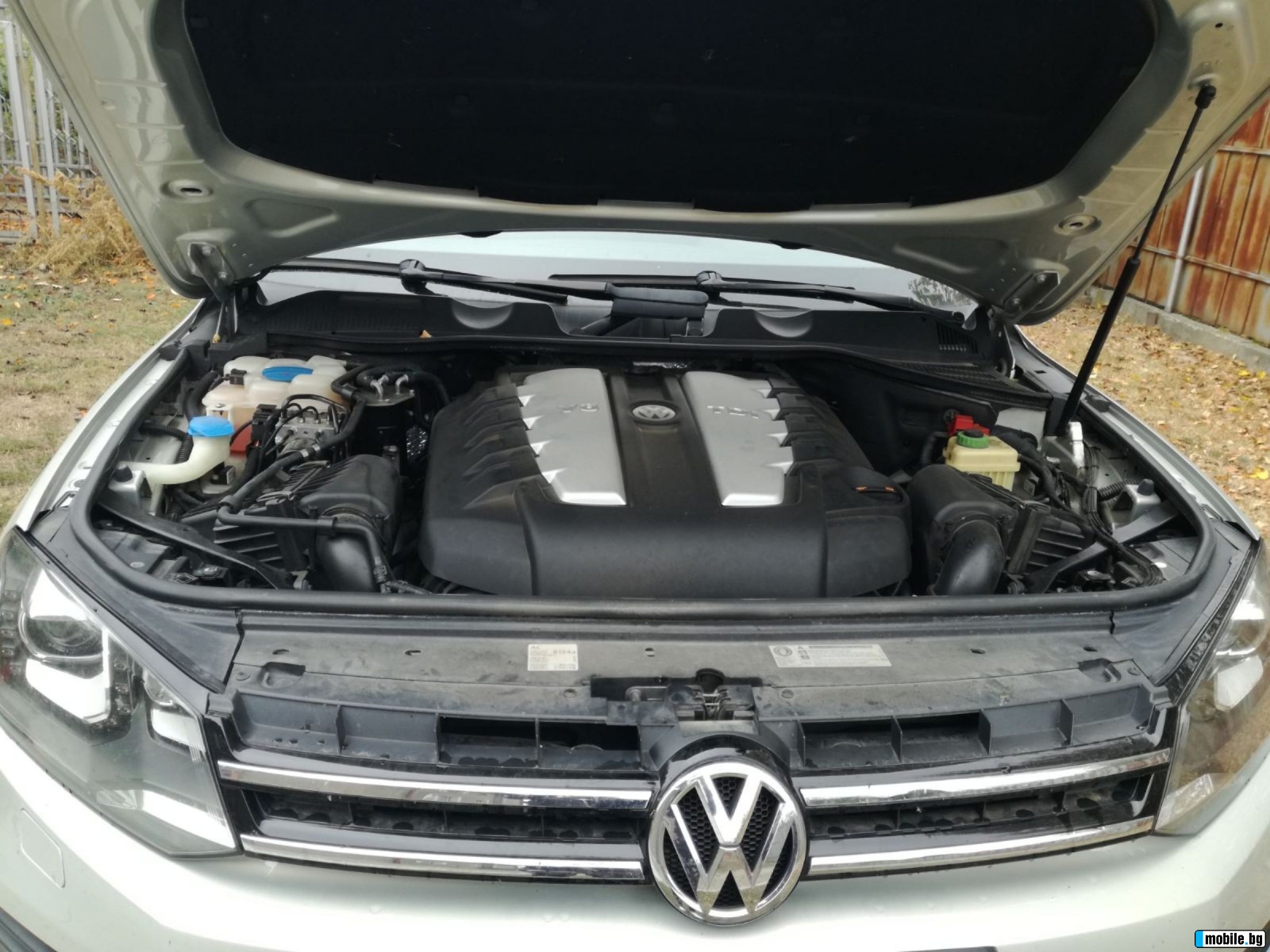 VW Touareg 4.2 V8  | Mobile.bg   16