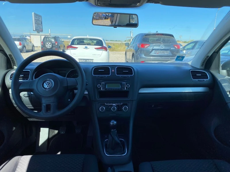 VW Golf 1.6 Газ.Инж., снимка 15 - Автомобили и джипове - 46385783