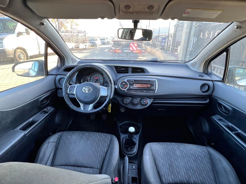 Toyota Yaris 1.0I EURO 5B, снимка 13 - Автомобили и джипове - 47894636