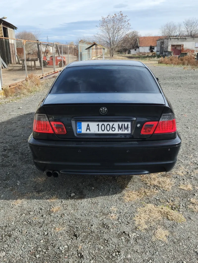 BMW 330, снимка 14 - Автомобили и джипове - 48459367