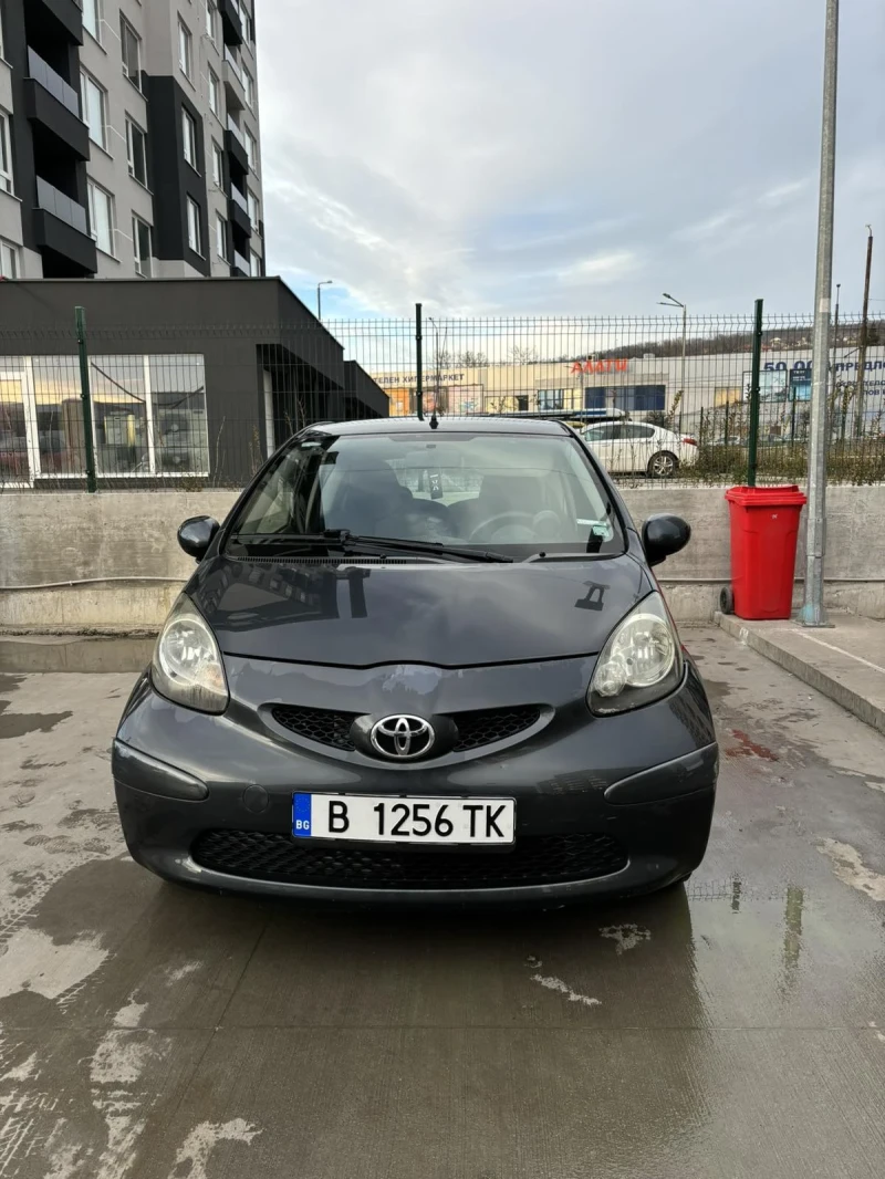 Toyota Aygo 1.0 VVT-I, снимка 1 - Автомобили и джипове - 48723183