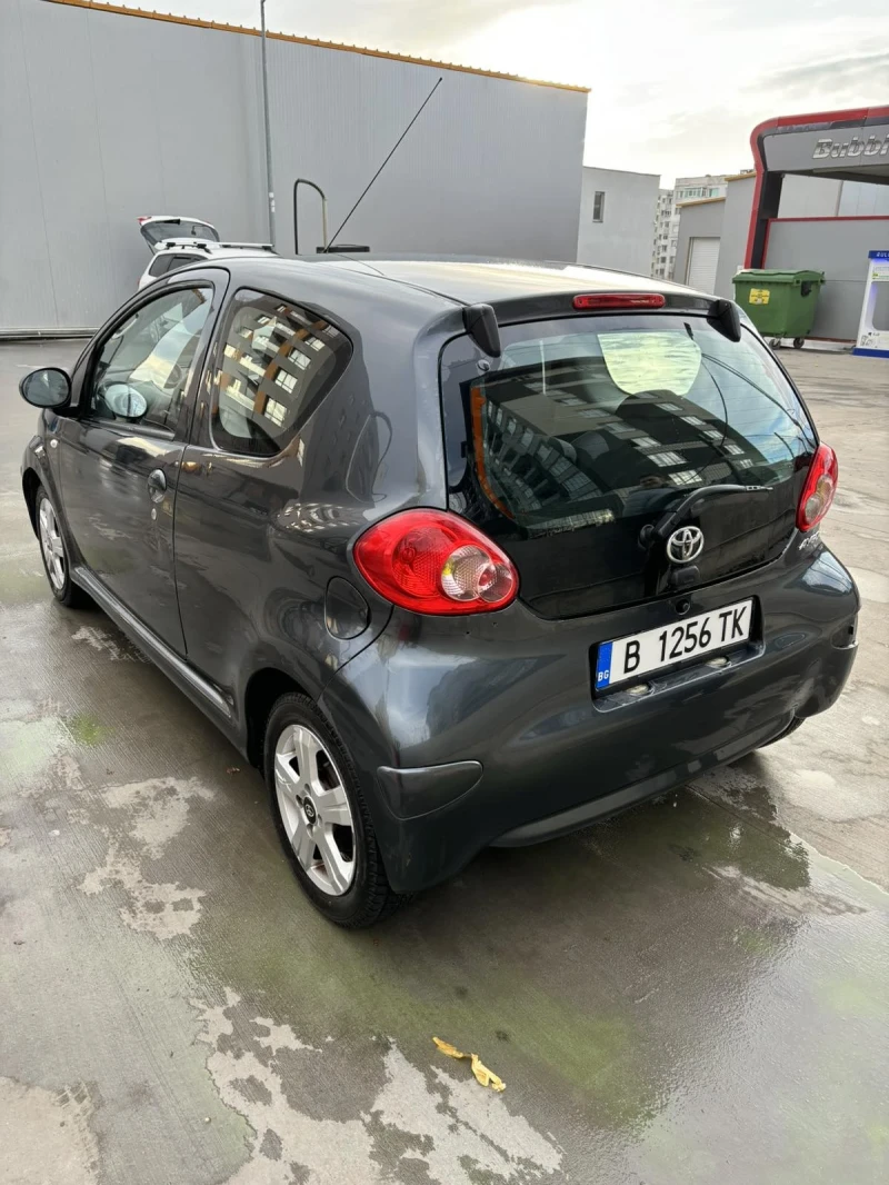 Toyota Aygo 1.0 VVT-I, снимка 3 - Автомобили и джипове - 48723183