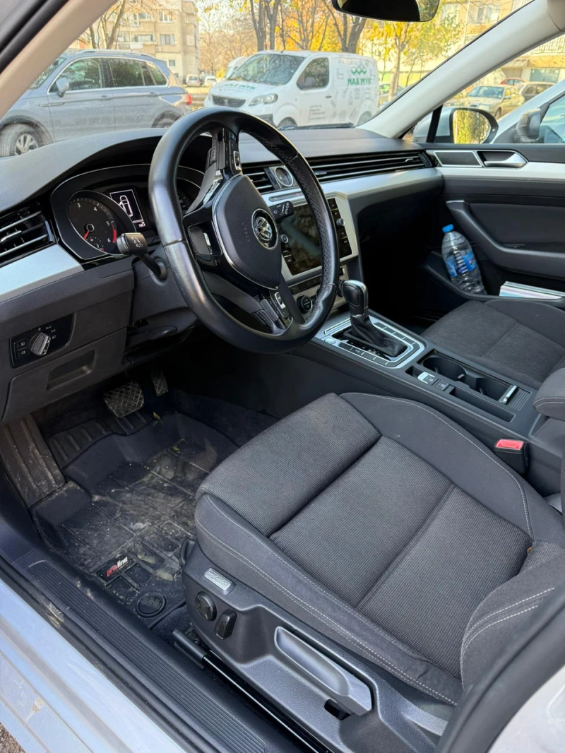 VW Passat, снимка 12 - Автомобили и джипове - 52807906