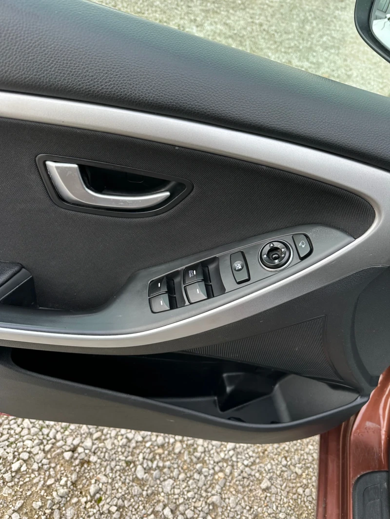 Hyundai I30 1.4 CRDI 6скорости, снимка 7 - Автомобили и джипове - 52654067