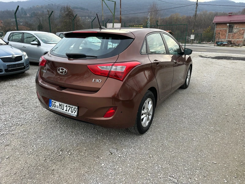 Hyundai I30 1.4 CRDI 6скорости, снимка 4 - Автомобили и джипове - 52654067