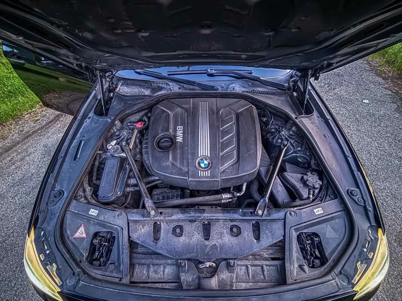 BMW 520, снимка 12 - Автомобили и джипове - 52967918