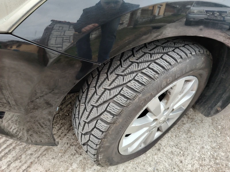 Toyota Auris 2.0, снимка 6 - Автомобили и джипове - 52996316