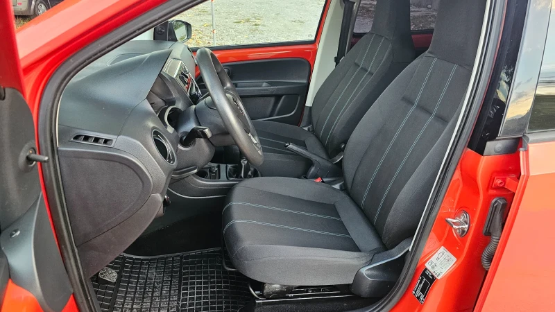 VW Up 1.0i euro6, снимка 6 - Автомобили и джипове - 53263850