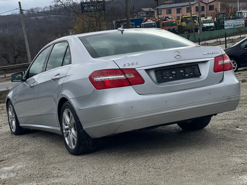 Mercedes-Benz E 250 2.2 / 204 к.с. AVANGARDE, Rear Entertaiment Pack, снимка 8 - Автомобили и джипове - 53369052