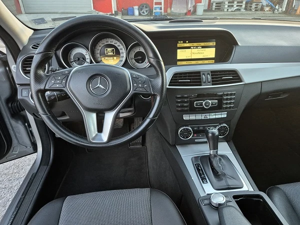 Mercedes-Benz C 200 CDI AVANGGARD, снимка 12 - Автомобили и джипове - 48038550