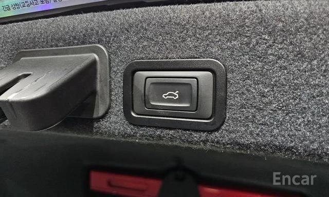 Audi S6 4.0 TFSI Quattro | ШИБЕДАХ | 360 КАМЕРА | HEAD UP , снимка 16 - Автомобили и джипове - 53980385