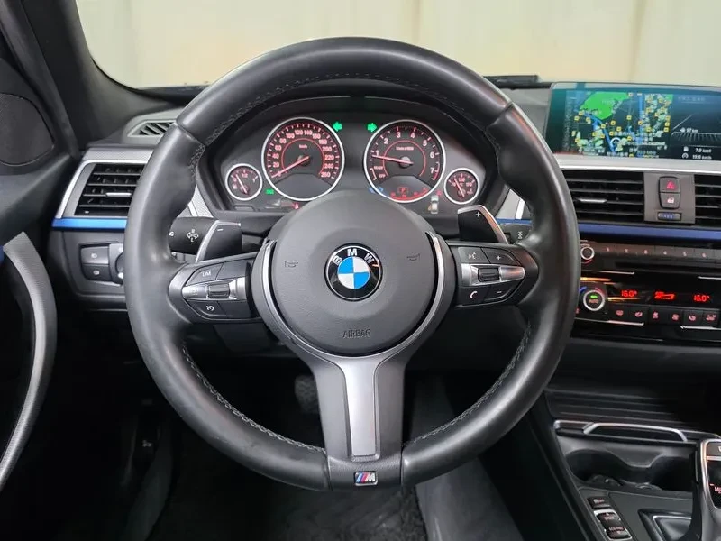 BMW 320 i M Sports - САМО 30% АВАНС, снимка 13 - Автомобили и джипове - 55896882