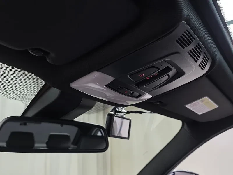 BMW 320 i M Sports - САМО 30% АВАНС, снимка 17 - Автомобили и джипове - 55896882