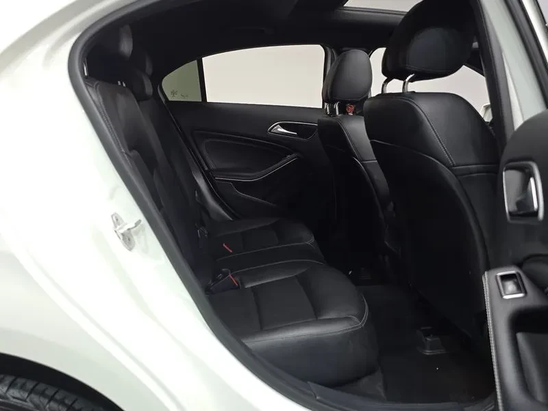 Mercedes-Benz A 200 W176, снимка 11 - Автомобили и джипове - 55951333