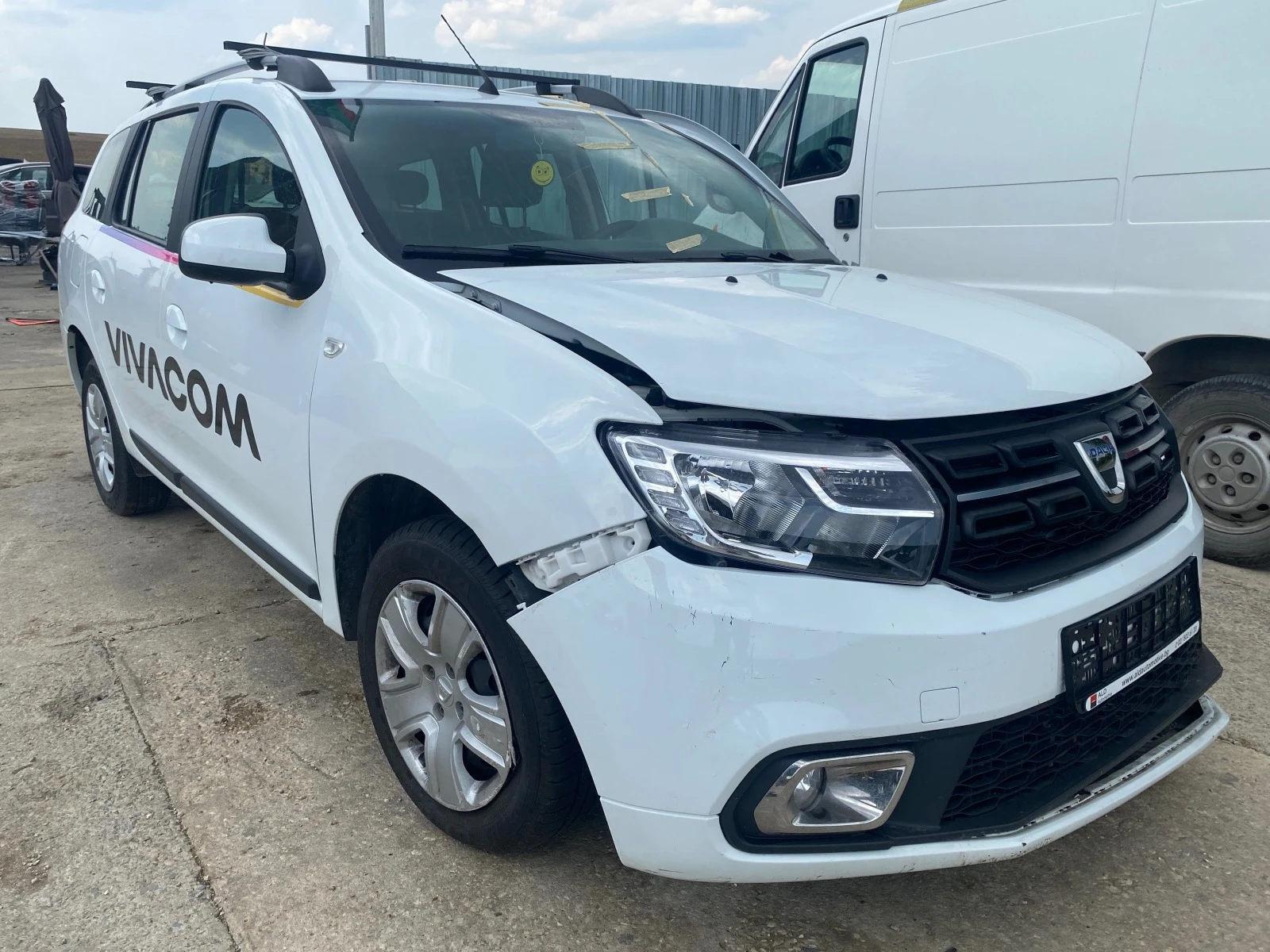 Dacia Logan 1.5 DCI 75кс. - изображение 3