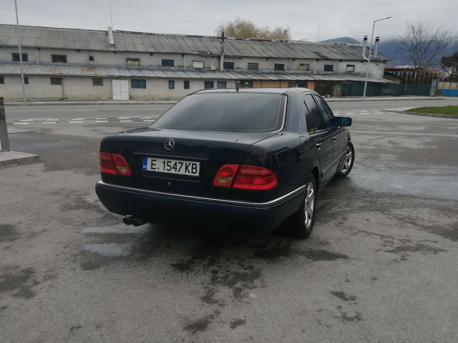 Mercedes-Benz E 300 TD - изображение 4