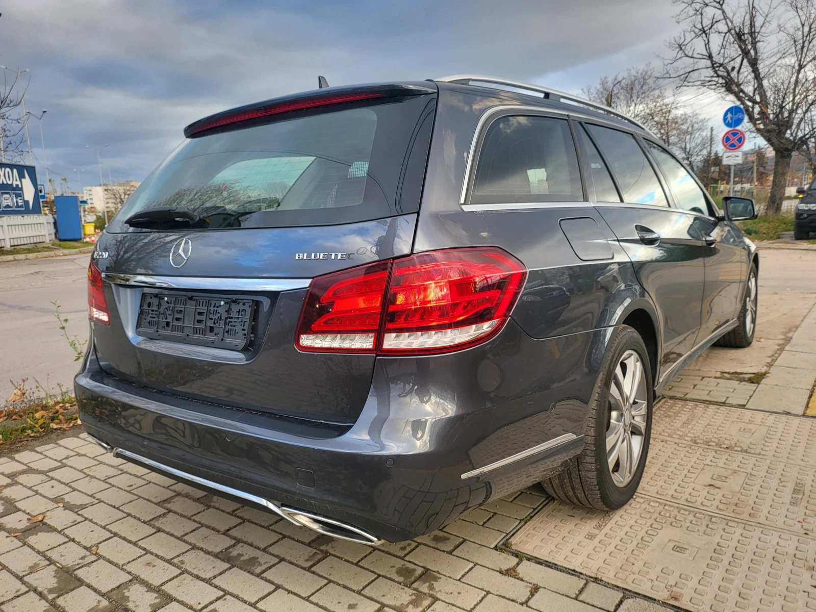 Mercedes-Benz E 220 CDI AVANTGARDE BLUETEC 9G-TRONIC EVRO6 -КАТО НОВA! - изображение 4