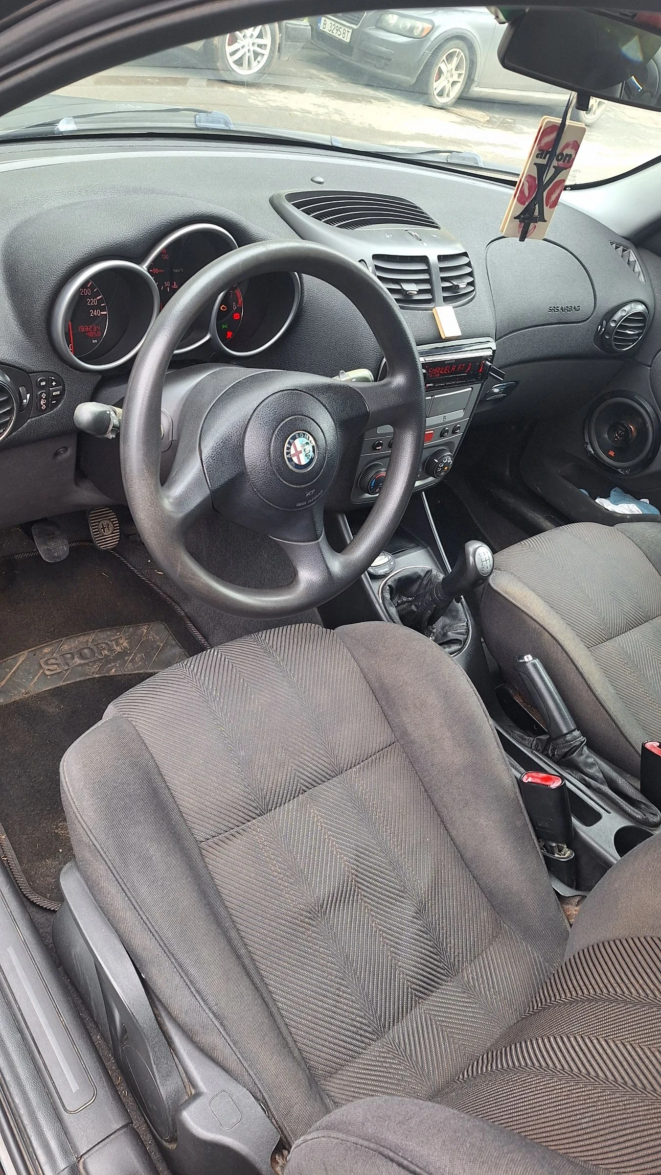 Alfa Romeo 147 1.6 twin spark  - изображение 8