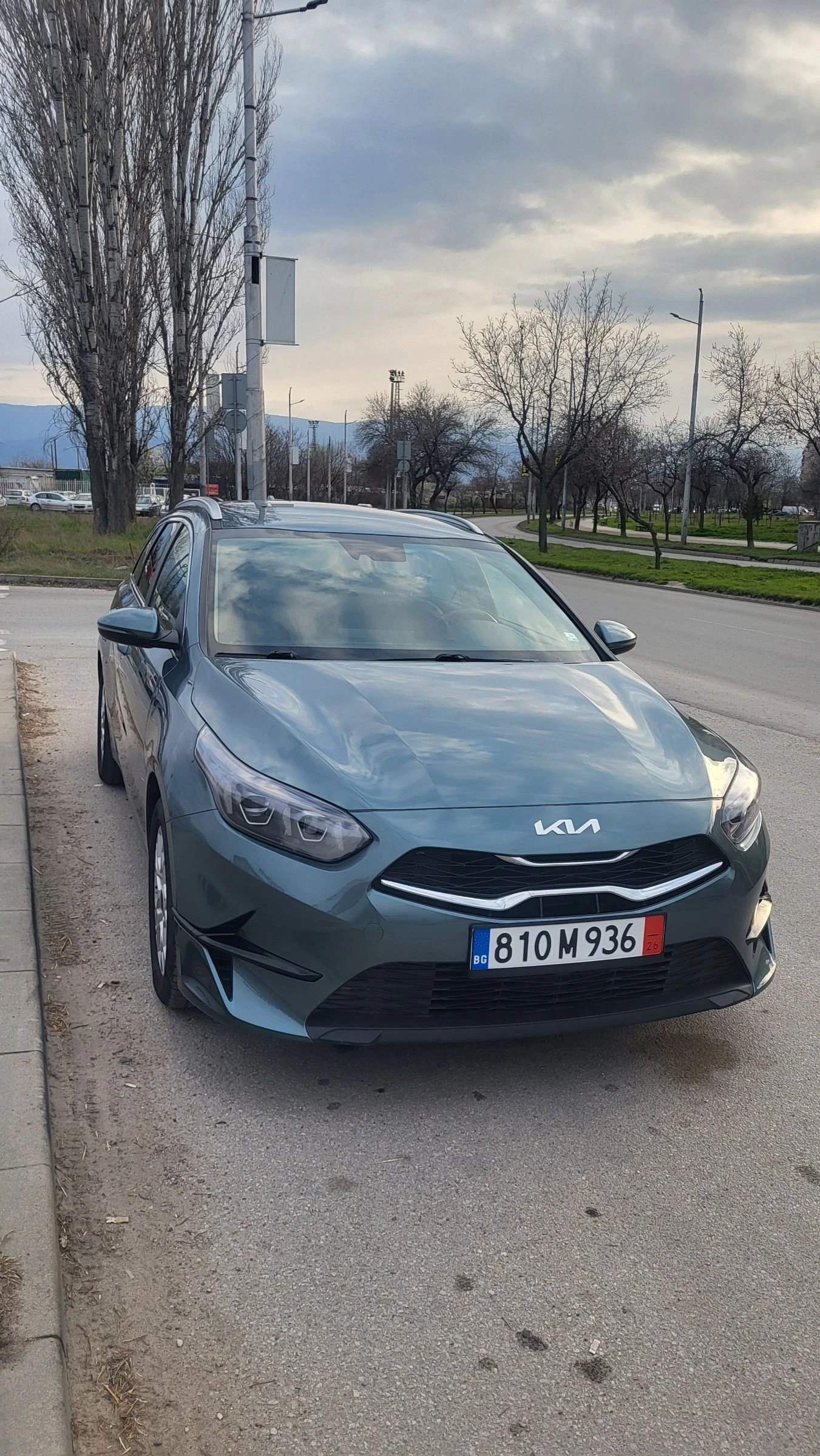 Kia Ceed 1.5 T-GDI 160, снимка 9 - Автомобили и джипове - 53730857