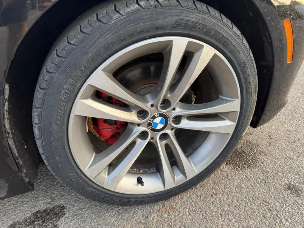 BMW 330 i xDrive Sedan AWD, снимка 12 - Автомобили и джипове - 54544028