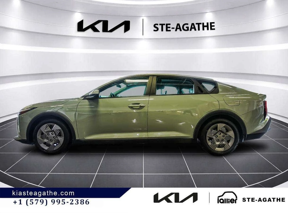 Kia K4 * LX * ФИКСИРАНА ЦЕНА ДО БЪЛГАРИЯ* , снимка 4 - Автомобили и джипове - 54913564