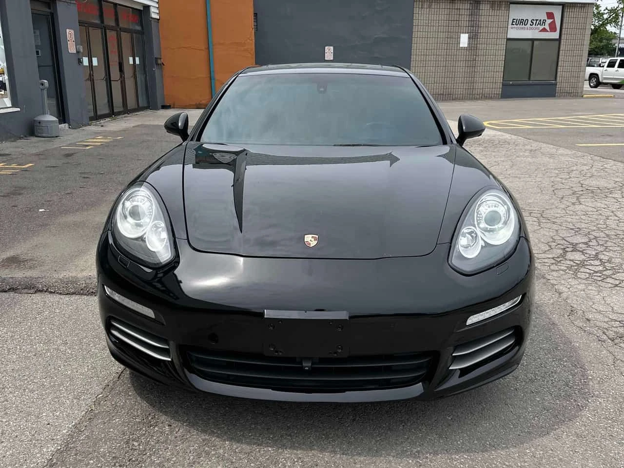 Porsche Panamera * 360 КАМЕРА* ПОДГРЕВ* ОБДУХВАНЕ* КЛИП НА МОТОРА* , снимка 2 - Автомобили и джипове - 55167641