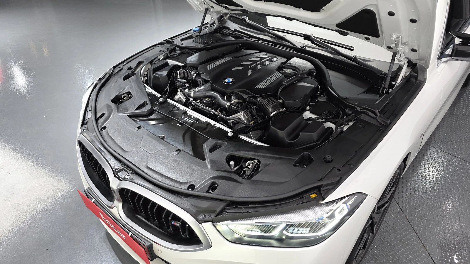 BMW 850 M850i* BLIND SPOT* 360* HUD* ЕЛ. БАГАЖНИК* КРАЙНА , снимка 6 - Автомобили и джипове - 55344730