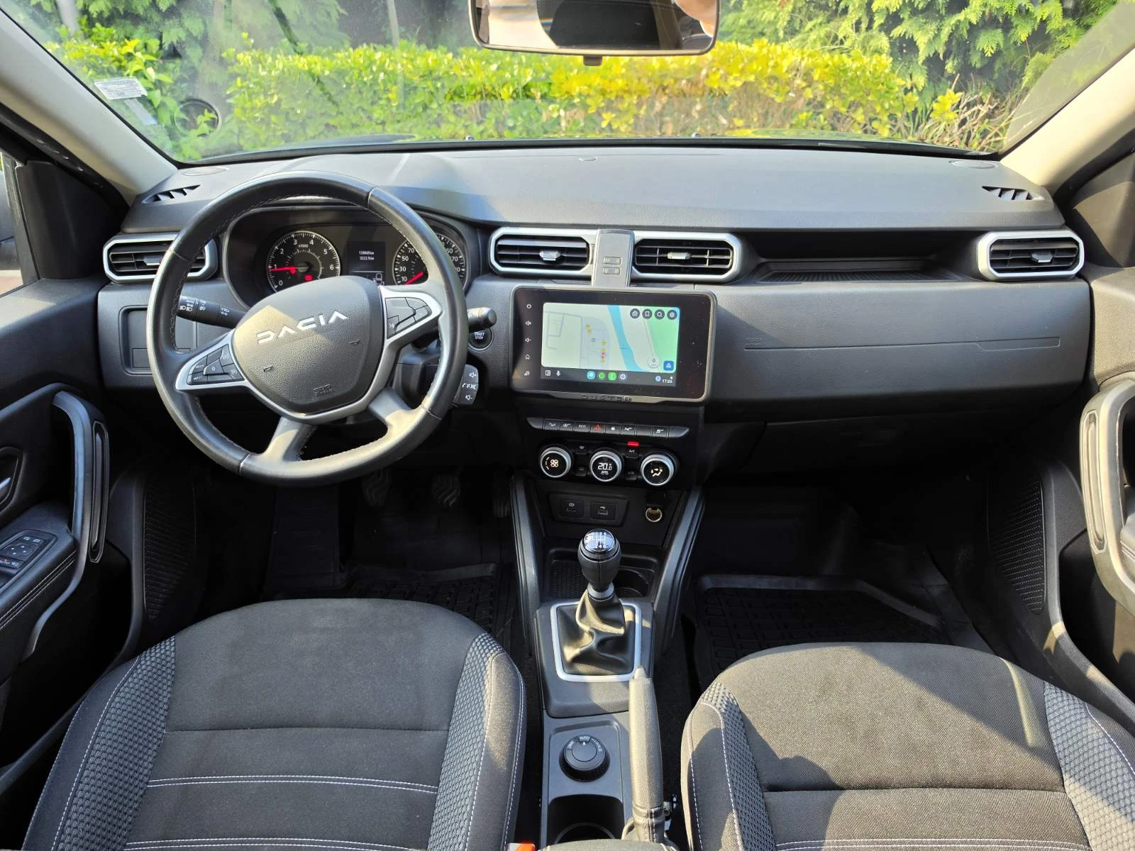 Dacia Duster 1.5dCi 4x4 NAVI, снимка 6 - Автомобили и джипове - 55709676