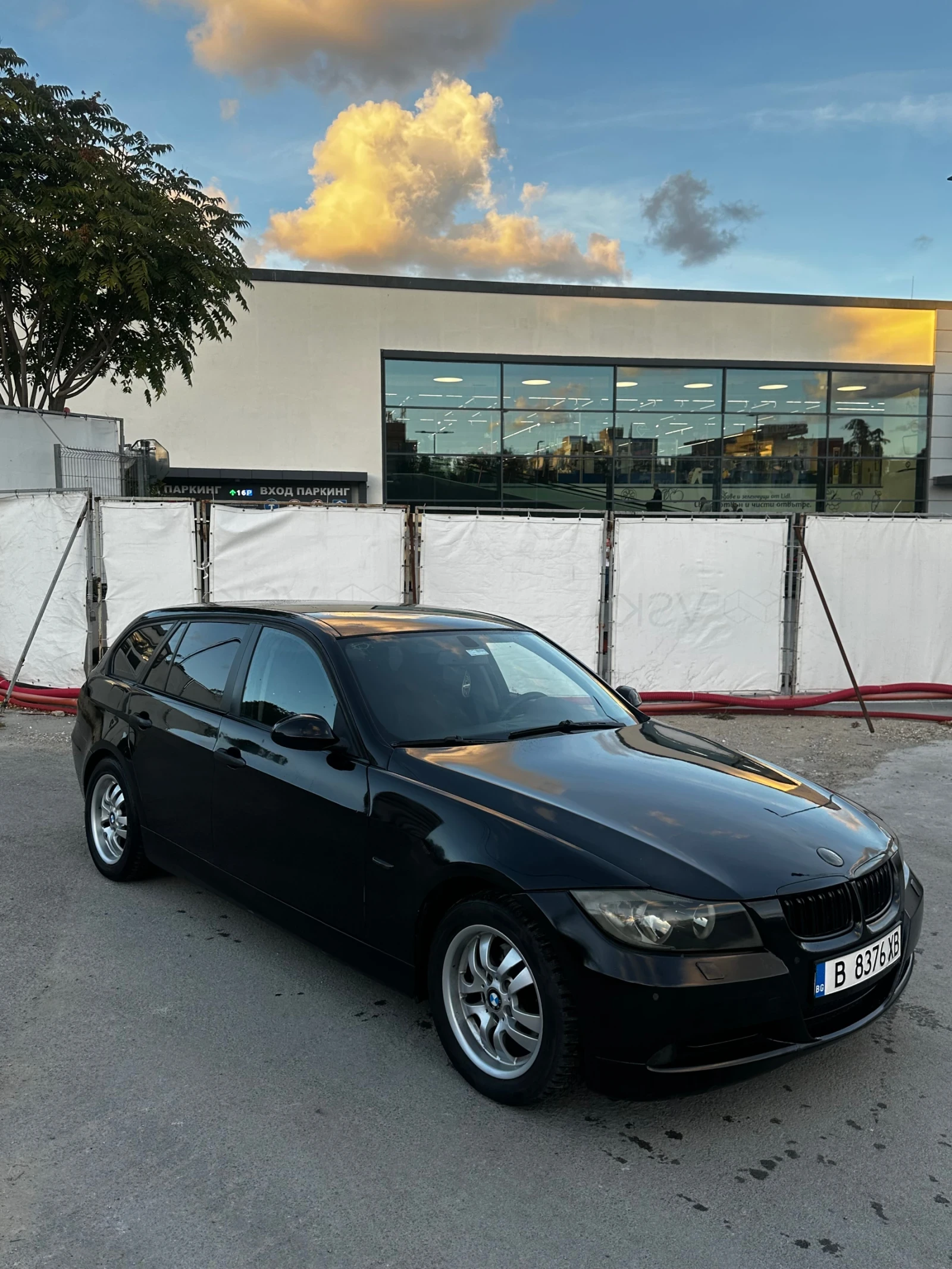 BMW 320 320d, снимка 4 - Автомобили и джипове - 56235501
