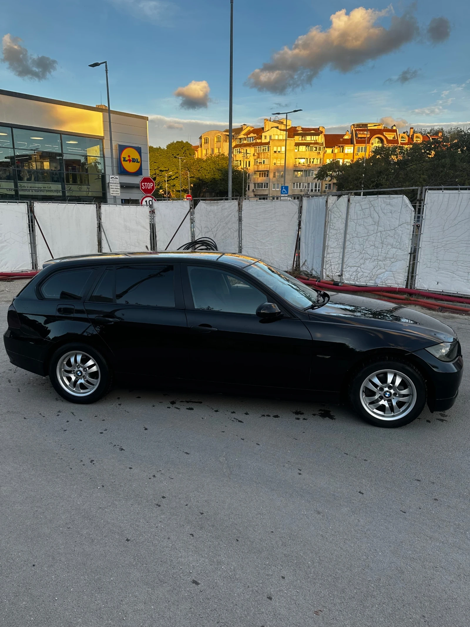 BMW 320 320d, снимка 4 - Автомобили и джипове - 56235501