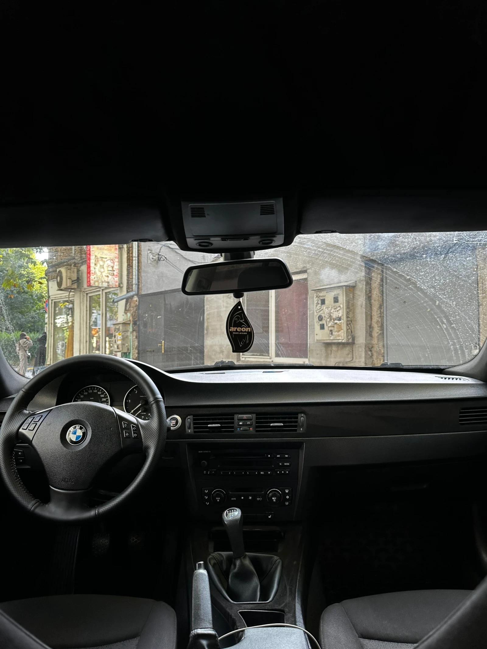 BMW 320 320d, снимка 10 - Автомобили и джипове - 56235501