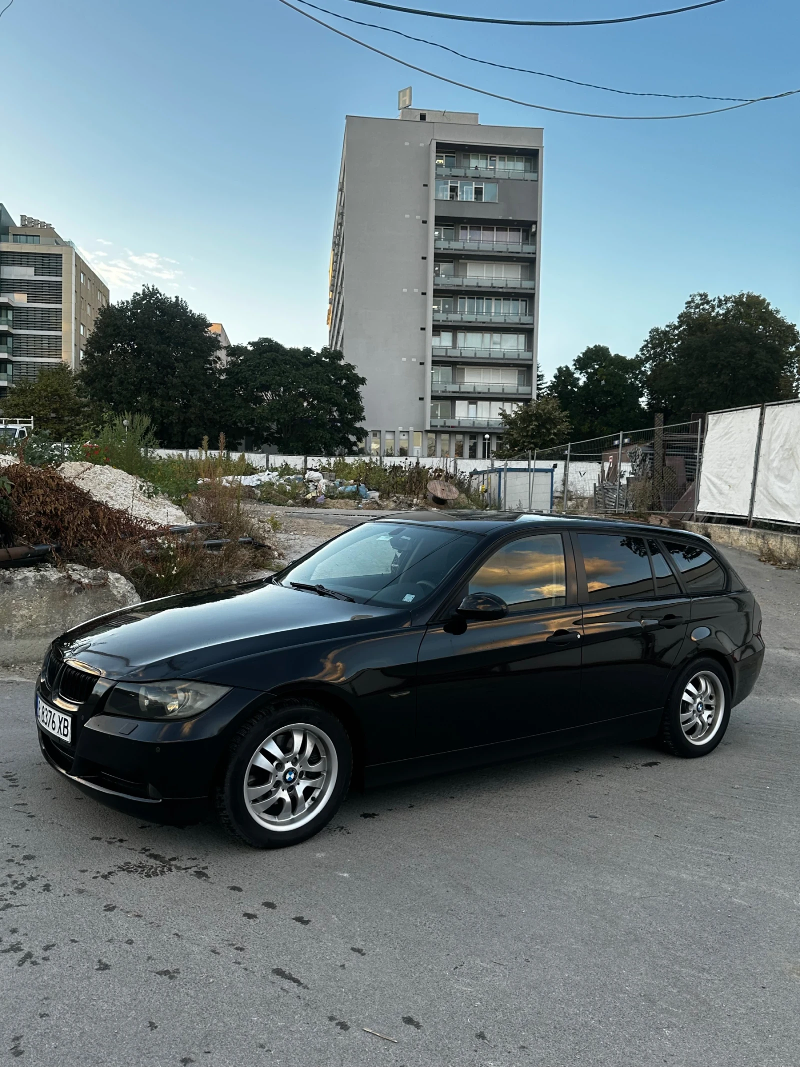BMW 320 320d, снимка 3 - Автомобили и джипове - 56235501