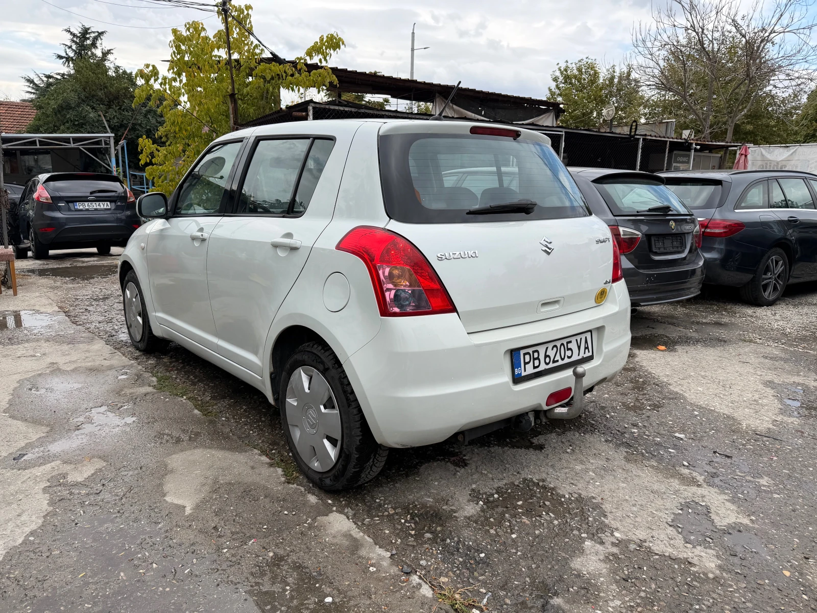 Suzuki Swift 1.3i 90HP KLIMA 2009G, снимка 7 - Автомобили и джипове - 56293897