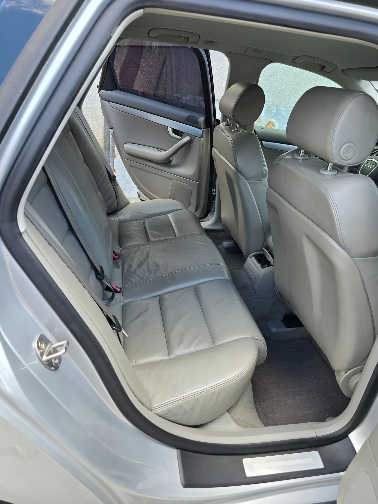 Audi A4 3.0 TDI QUATTRO , снимка 8 - Автомобили и джипове - 56713131