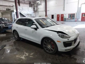 Porsche Cayenne TURBO S