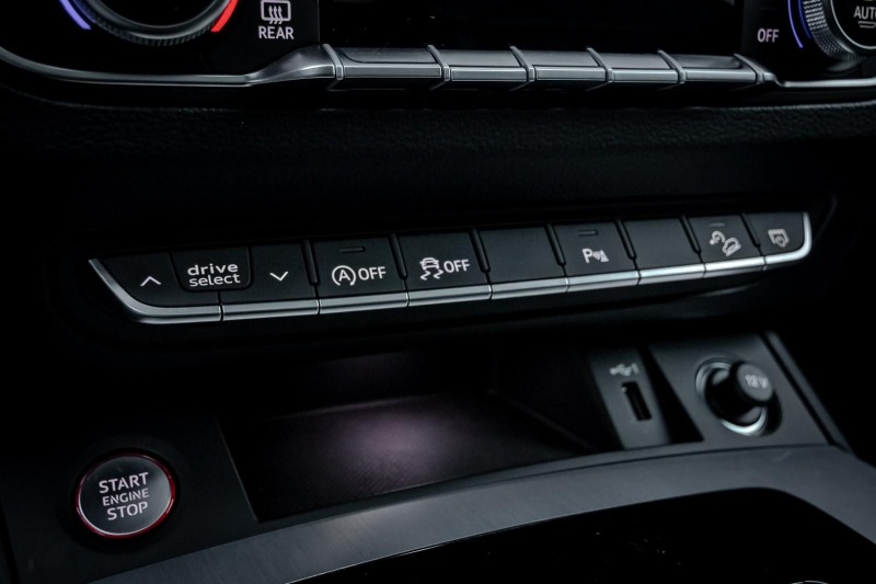 Audi SQ5 TDI Quattro*AHK*Nappa *NAVI*MATRIX*ГАРАНЦИЯ, снимка 12 - Автомобили и джипове - 46274968
