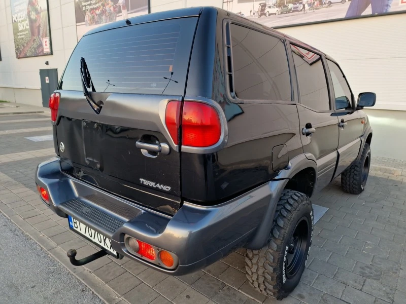 Nissan Terrano, снимка 5 - Автомобили и джипове - 47023149