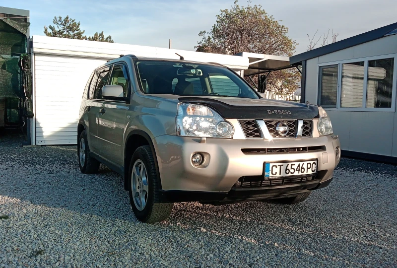 Nissan X-trail T31 2.0 DCI, снимка 8 - Автомобили и джипове - 48390543