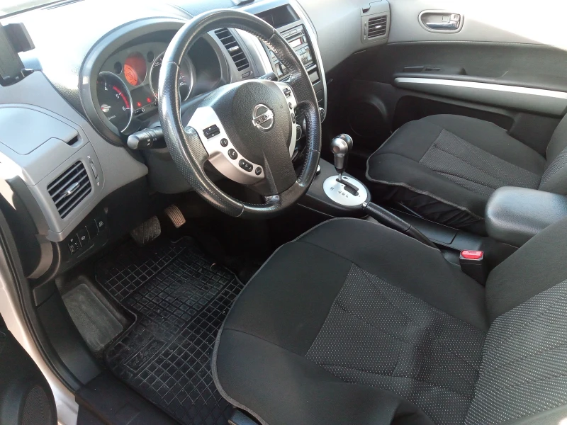 Nissan X-trail T31 2.0 DCI, снимка 10 - Автомобили и джипове - 48390543