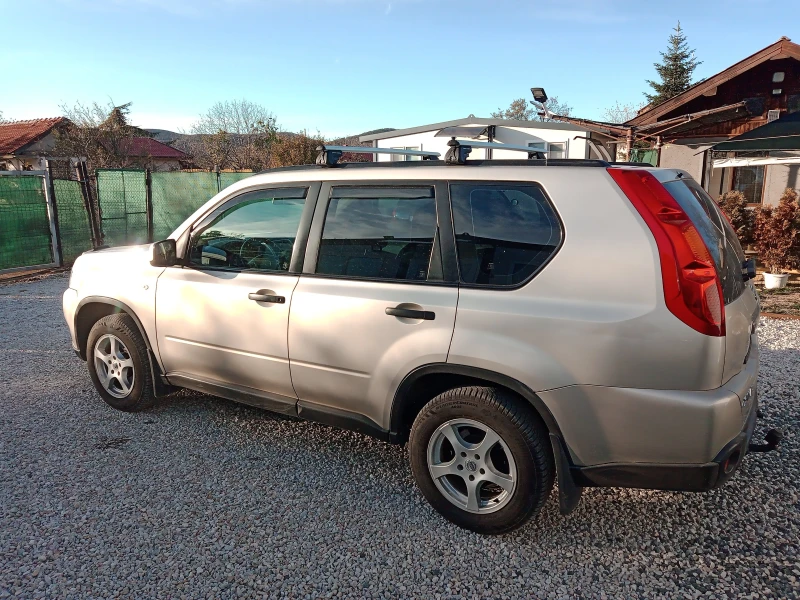 Nissan X-trail T31 2.0 DCI, снимка 7 - Автомобили и джипове - 48390543