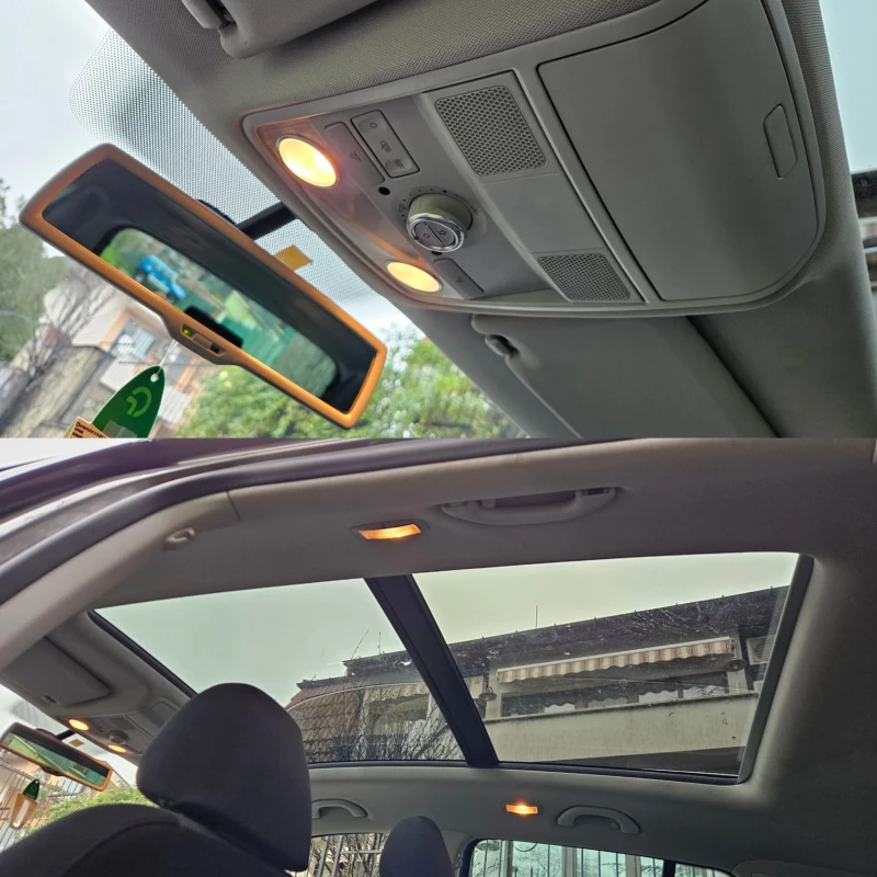 VW Tiguan 2.0 TDI 4-MOTION (140к.с) Подгрев/Панорама/Нави, снимка 13 - Автомобили и джипове - 52913477