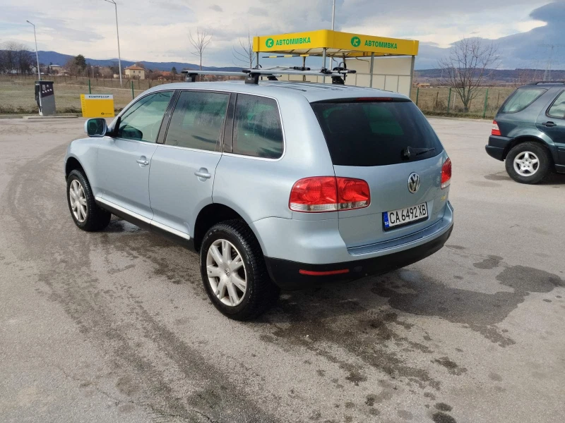 VW Touareg, снимка 3 - Автомобили и джипове - 53423567