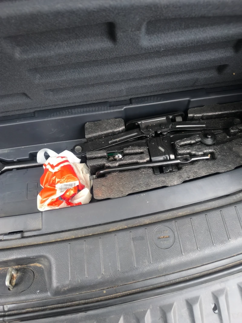 Hyundai Santa fe 2, 7GLS, снимка 14 - Автомобили и джипове - 53452388