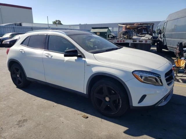 Mercedes-Benz GLA 250 2015 MERCEDES-BENZ GLA 250 4MATIC, снимка 4 - Автомобили и джипове - 47861928