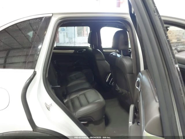 Porsche Cayenne TURBO S - изображение 6