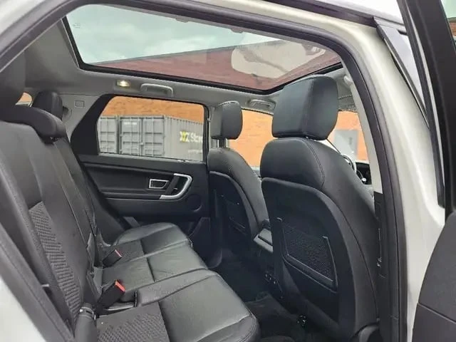 Land Rover Discovery Sport * SE * CARFAX * PANO * ПОДГРЕВИ, снимка 11 - Автомобили и джипове - 53448379