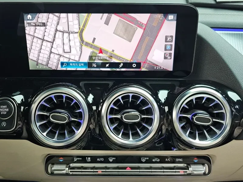 Mercedes-Benz GLA 220 / PANO/ AMBIENT/ �������/ ������ | Mobile.bg � ����������� 14